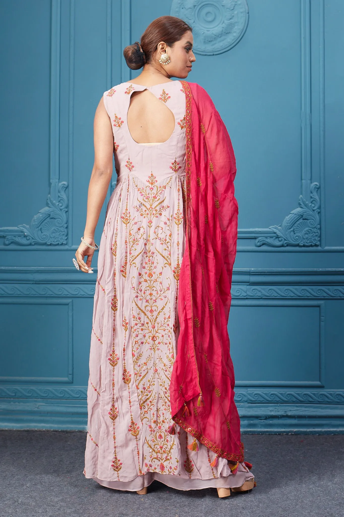 510038 Light Pink Embroidered Anarakali suit