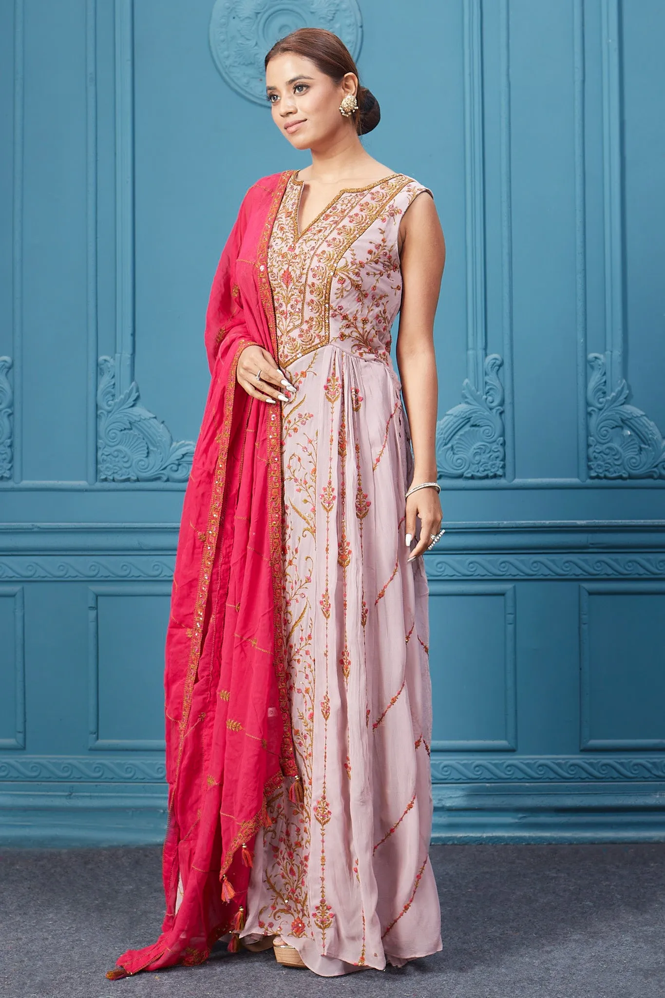 510038 Light Pink Embroidered Anarakali suit