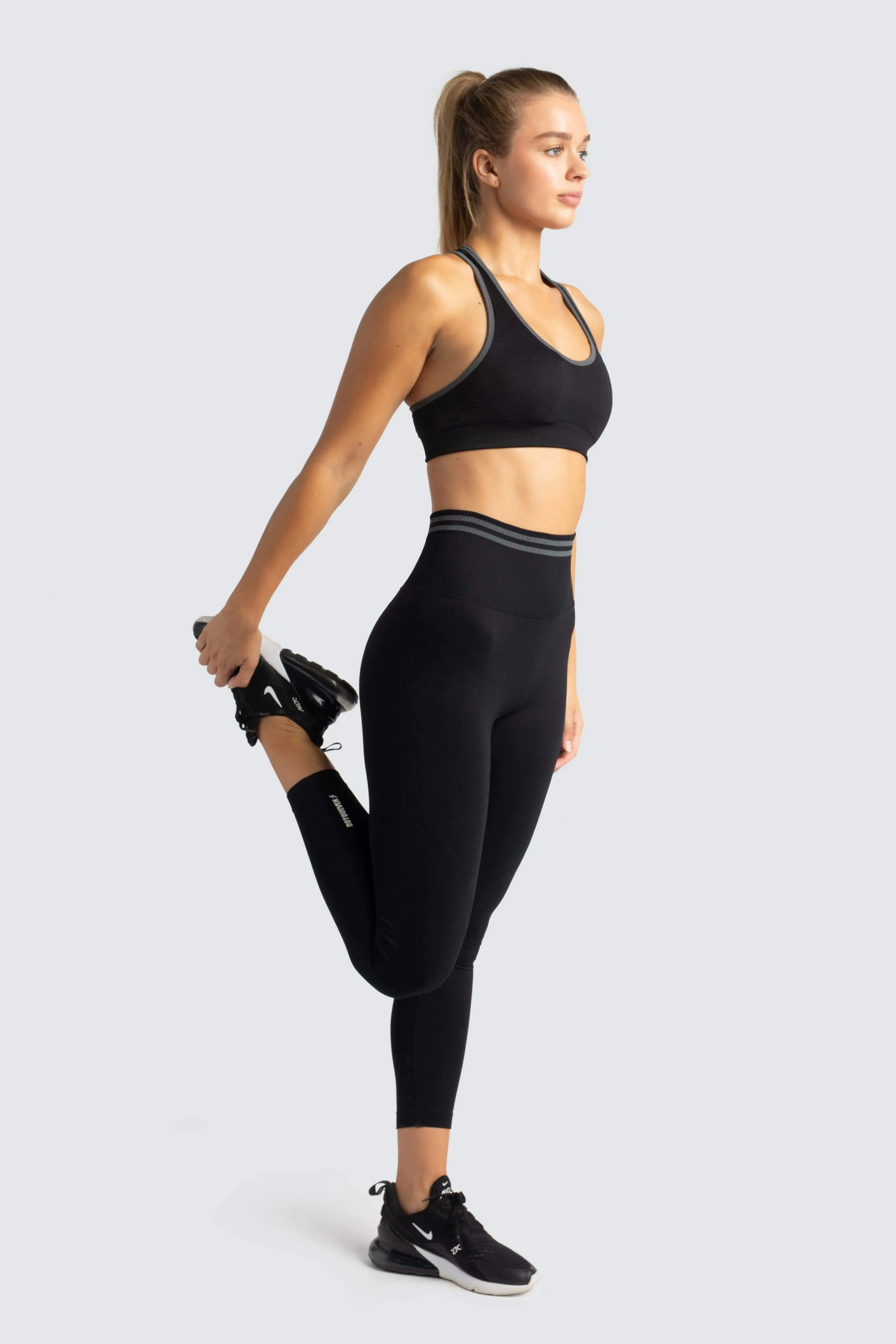 DYE Scrunch Seamless Leggings - Jet Black