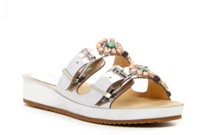 ELLEN TRACY Women's •Patrick• Jeweled Buckle Sandal