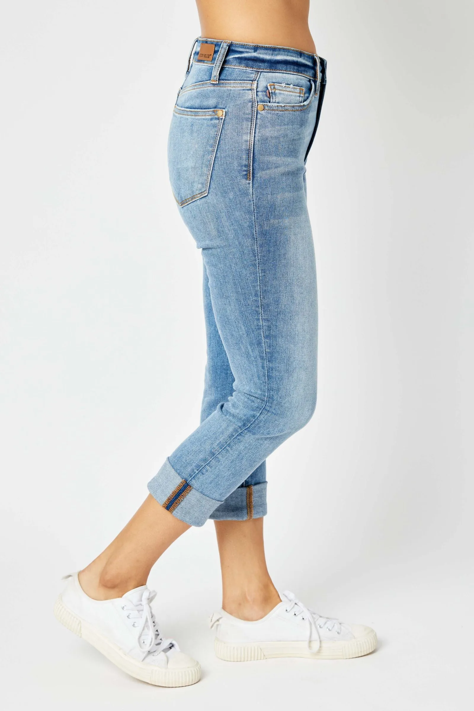 Judy Blue MID RISE CUFFED SKINNY CAPRI