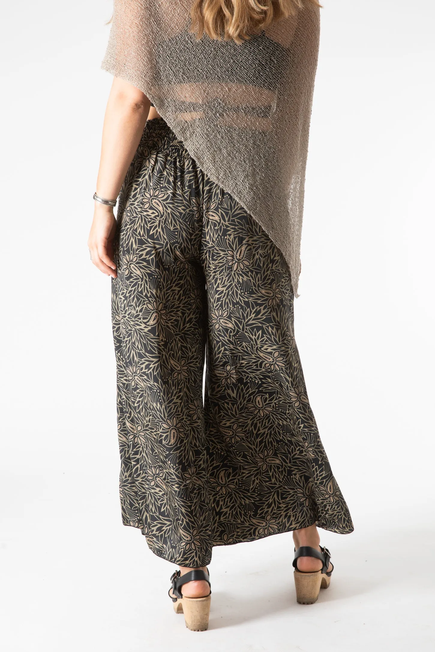 Paolo Sari Inspired Patterned Flare Pants