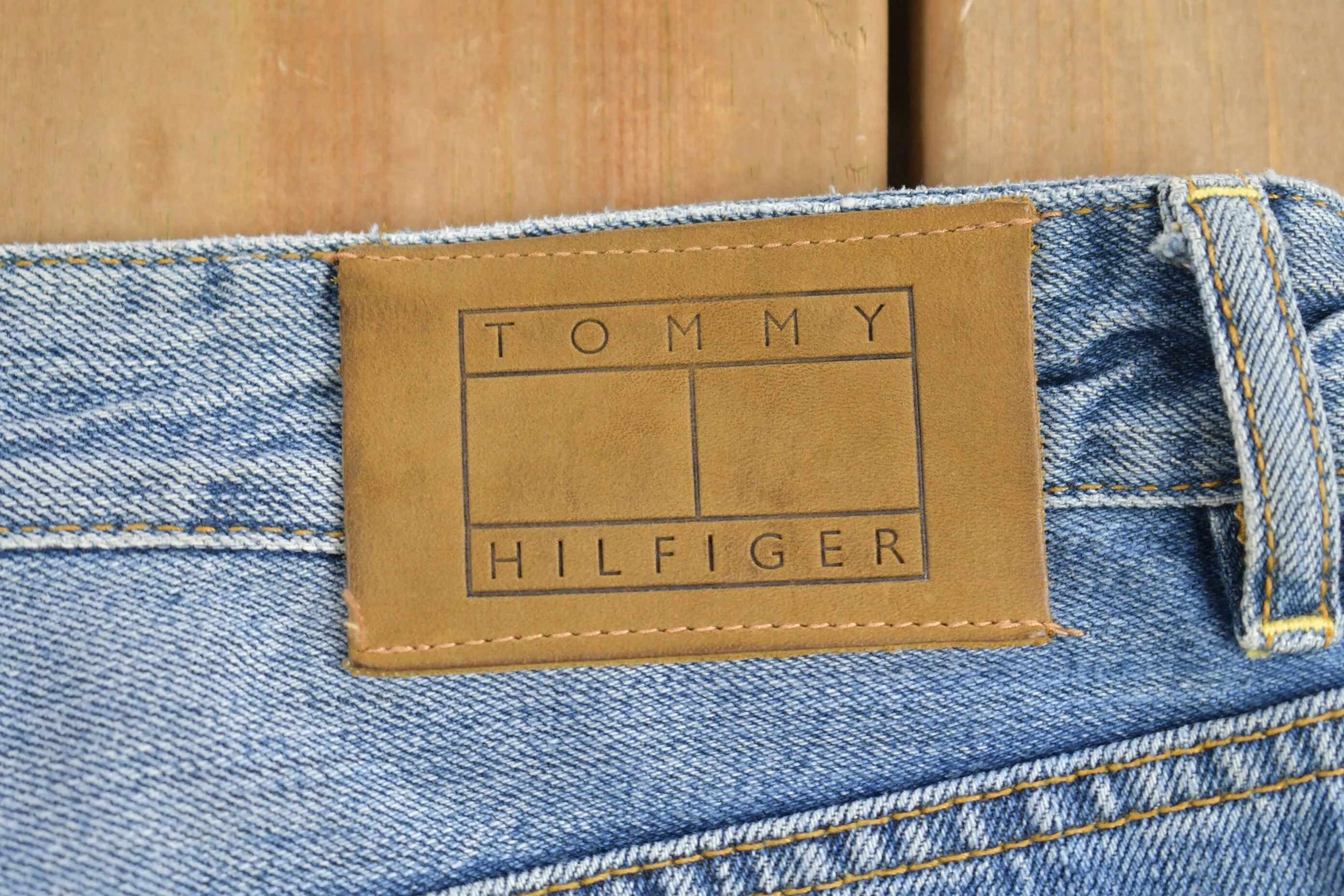 Vintage 1990&#39;s Tommy Hilfiger Jeans Size 37 x 32.5 / American Vintage / Streetwear Fashion / Vintage Pants / Flag / Big Logo